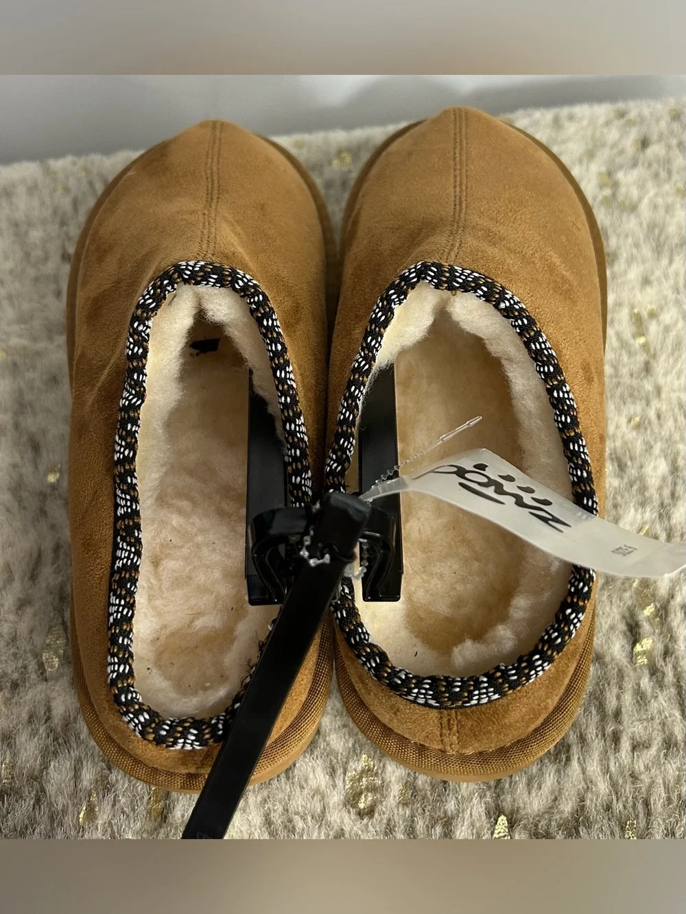 5‎ for $25🔥Pawz Tan Suede Slip On Moccassin Slippers Girls Size 6- New